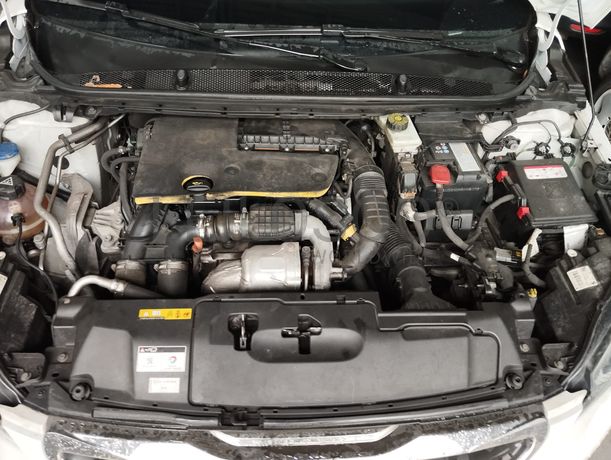 Peugeot 308· Ano 2015