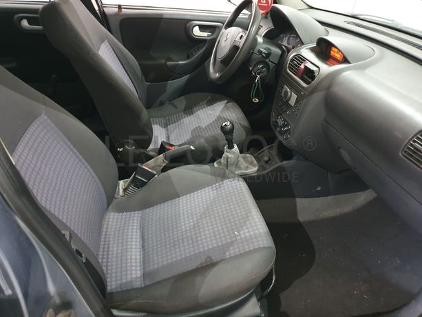 Opel Corsa · Ano 2005