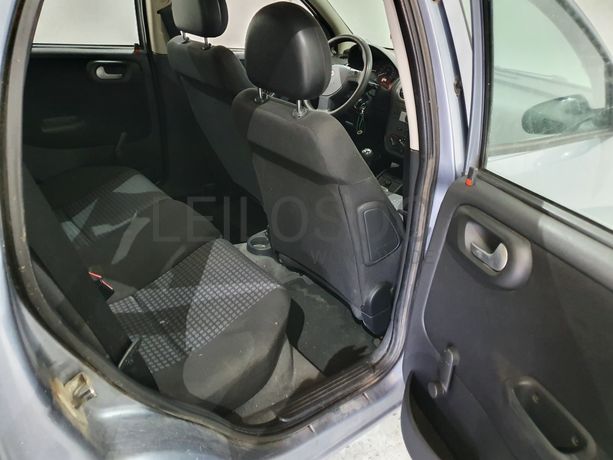 Opel Corsa · Ano 2005