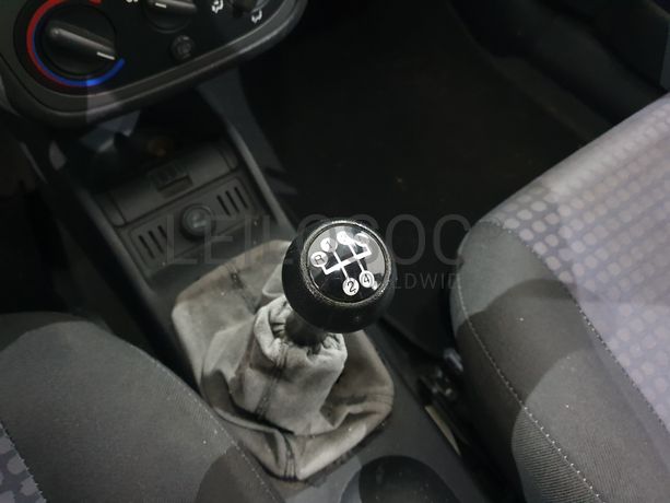 Opel Corsa · Ano 2005