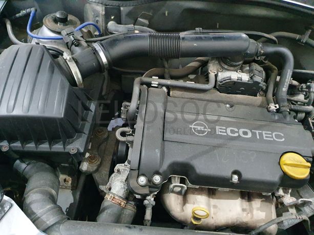 Opel Corsa · Ano 2005