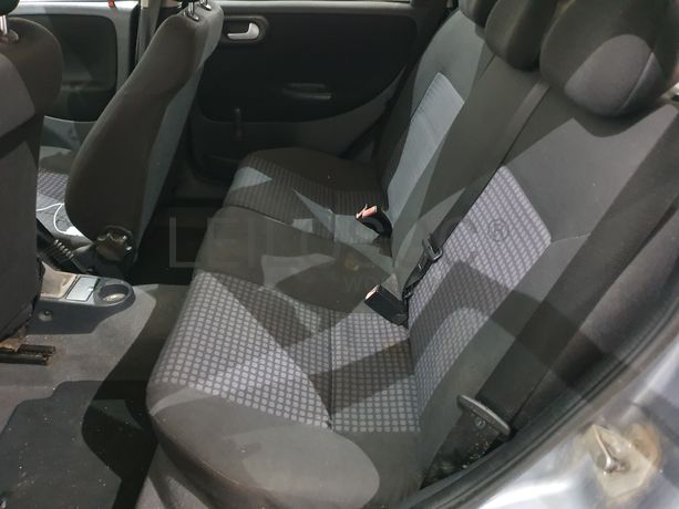 Opel Corsa · Ano 2005