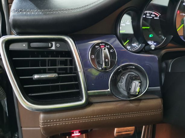 Porsche Panamera 3.0E-Hybrid · Ano 2014