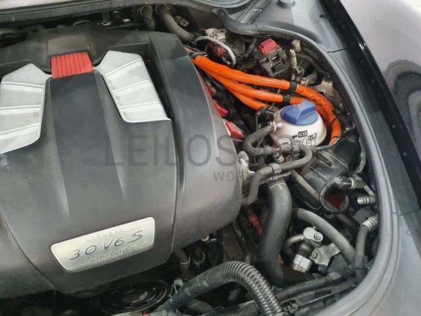 Porsche Panamera 3.0E-Hybrid · Ano 2014