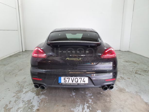 Porsche Panamera 3.0E-Hybrid · Ano 2014
