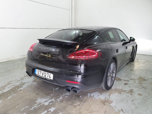 Porsche Panamera 3.0E-Hybrid · Ano 2014