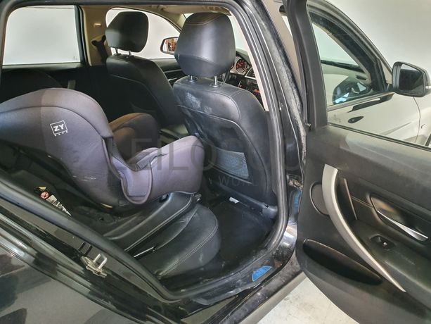 BMW 320D · Ano 2013