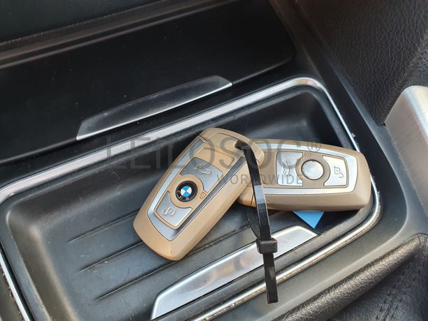 BMW 320D · Ano 2013