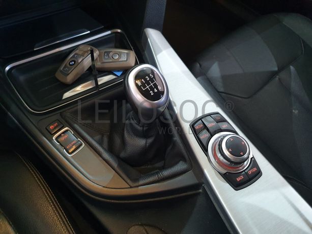 BMW 320D · Ano 2013