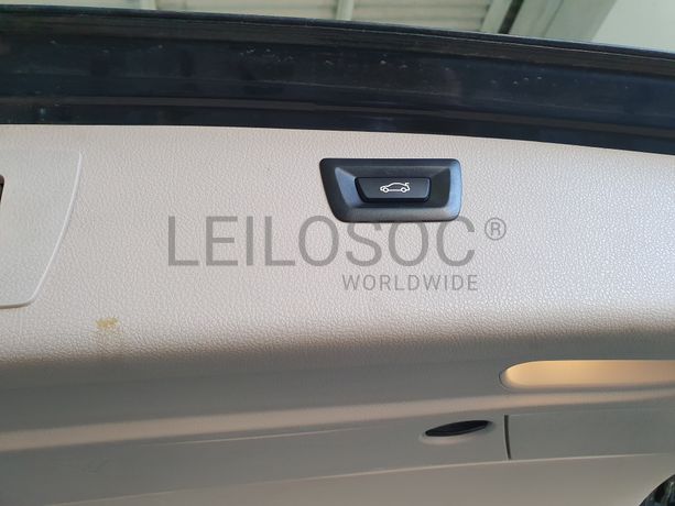 BMW 320D · Ano 2013