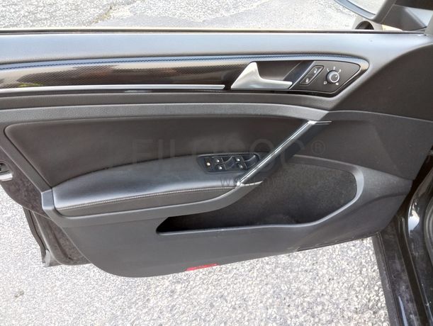 Volkswagen Golf 1.6 TDI · Ano 2015