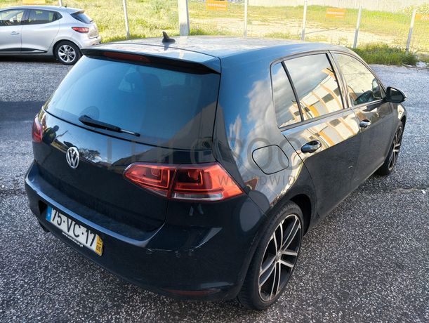 Volkswagen Golf 1.6 TDI · Ano 2015