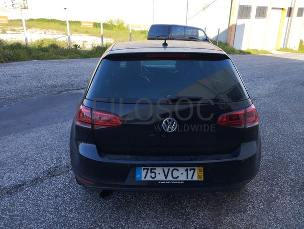 Volkswagen Golf 1.6 TDI · Ano 2015