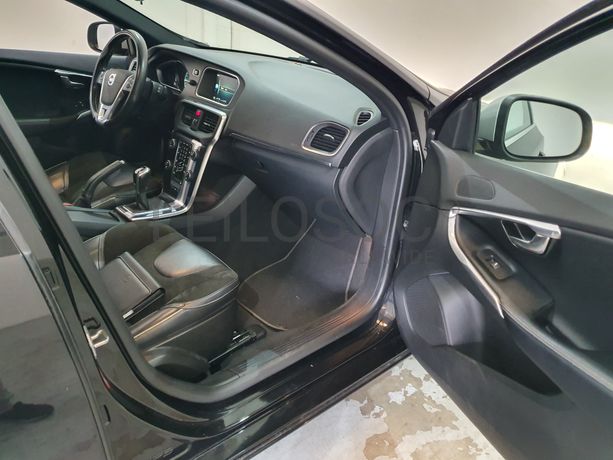 Volvo V40 · Ano 2015