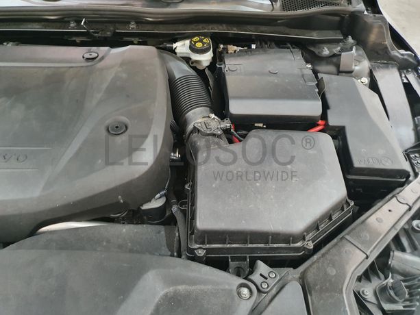 Volvo V40 · Ano 2015