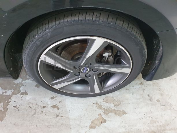 Volvo V40 · Ano 2015