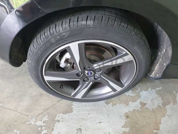 Volvo V40 · Ano 2015