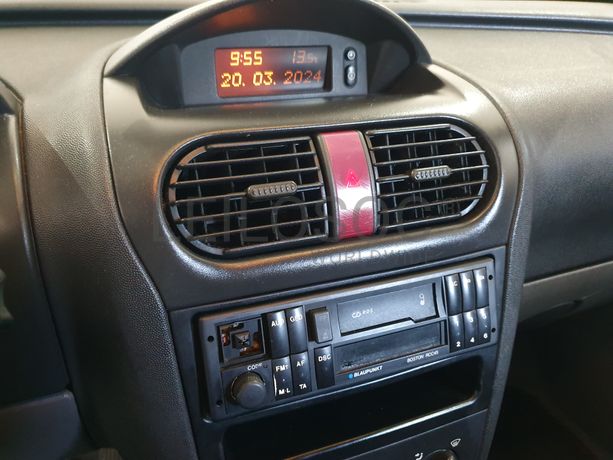 Opel Corsa · Ano 2001