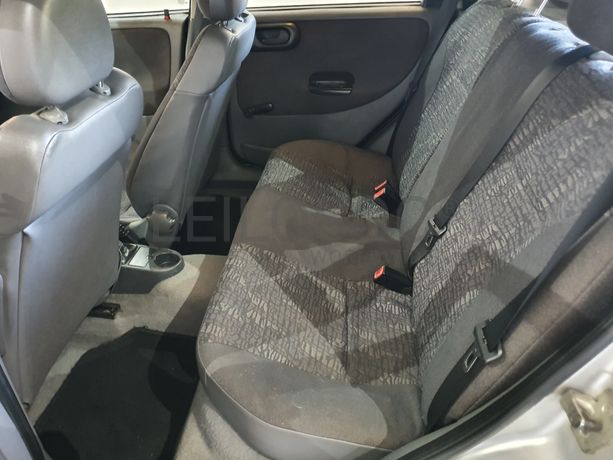 Opel Corsa · Ano 2001
