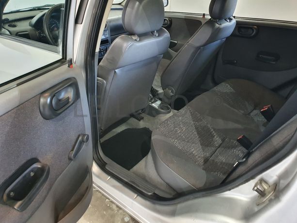 Opel Corsa · Ano 2001