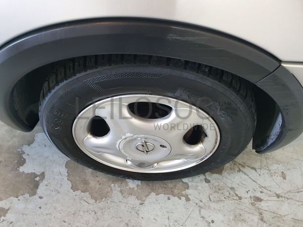 Opel Corsa · Ano 2001