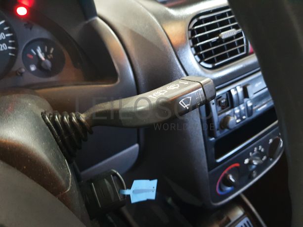 Opel Corsa · Ano 2001