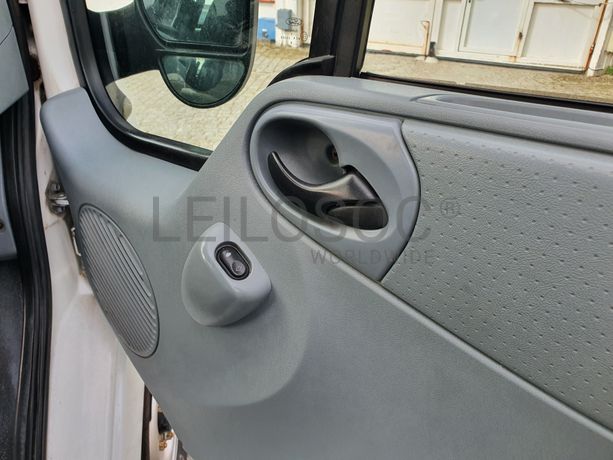 Ford Transit · Ano 2009