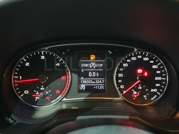 Audi A1 1.6 Tdi Sline · Ano 2013