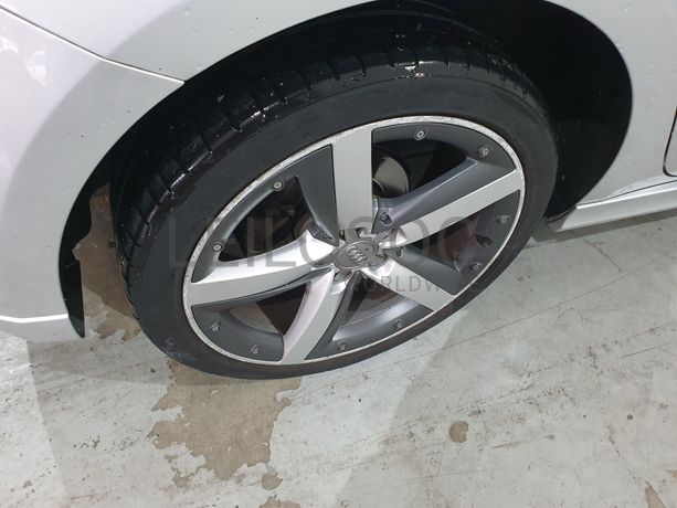 Audi A1 1.6 Tdi Sline · Ano 2013