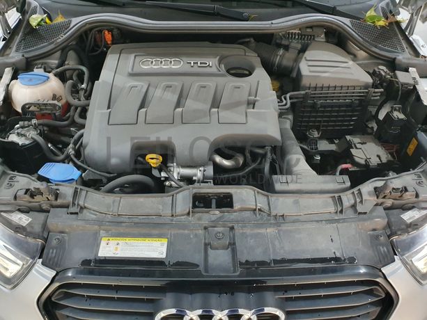 Audi A1 1.6 Tdi Sline · Ano 2013