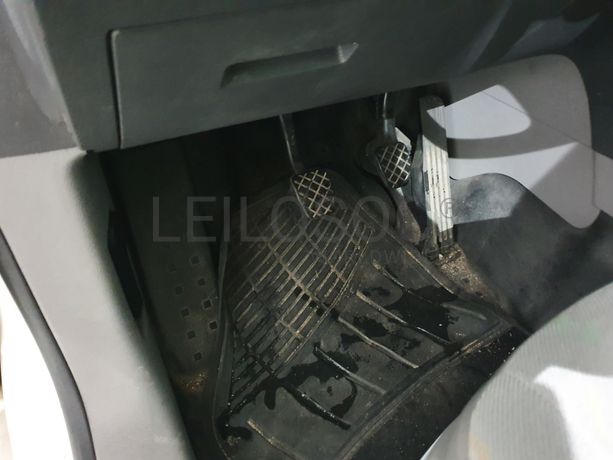 Volkswagen Caddy · Ano 2010