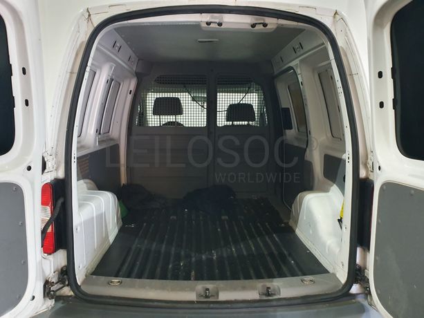 Volkswagen Caddy · Ano 2010