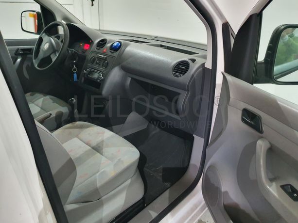 Volkswagen Caddy · Ano 2010