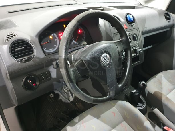 Volkswagen Caddy · Ano 2010