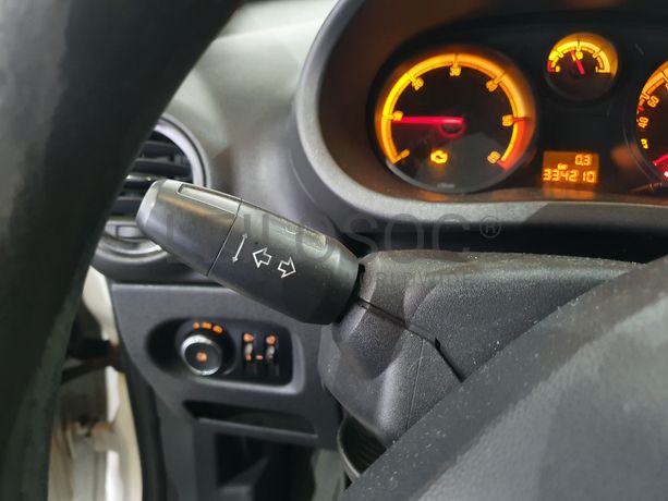 Opel Corsa · Ano 2012