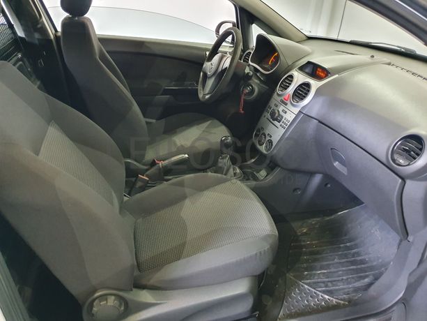 Opel Corsa · Ano 2012