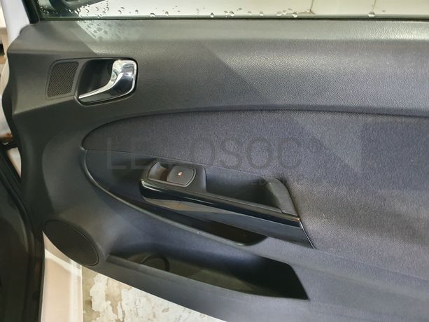 Opel Corsa · Ano 2012