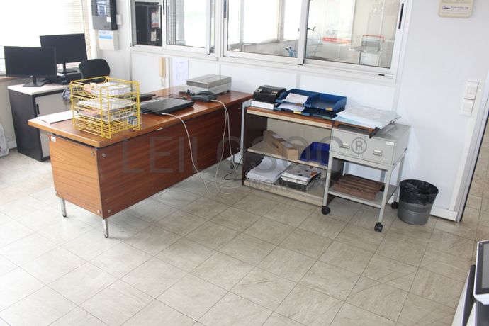 Equipamento de Escritório · Gabinete Médico · Balneário · Diversos