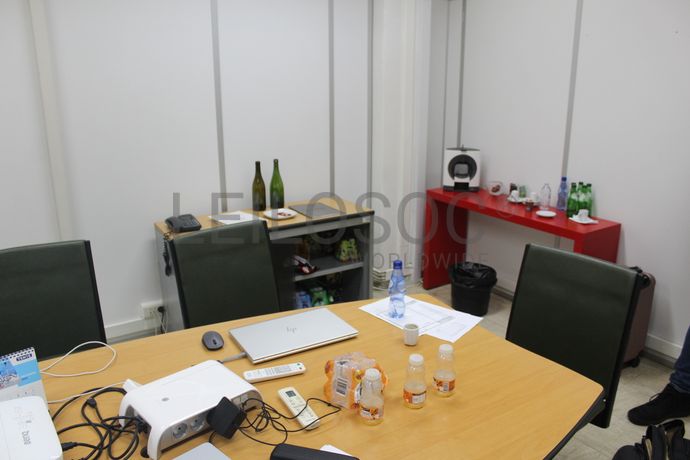 Equipamento de Escritório · Gabinete Médico · Balneário · Diversos