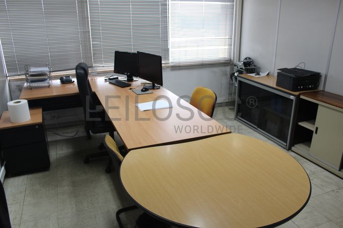 Equipamento de Escritório · Gabinete Médico · Balneário · Diversos