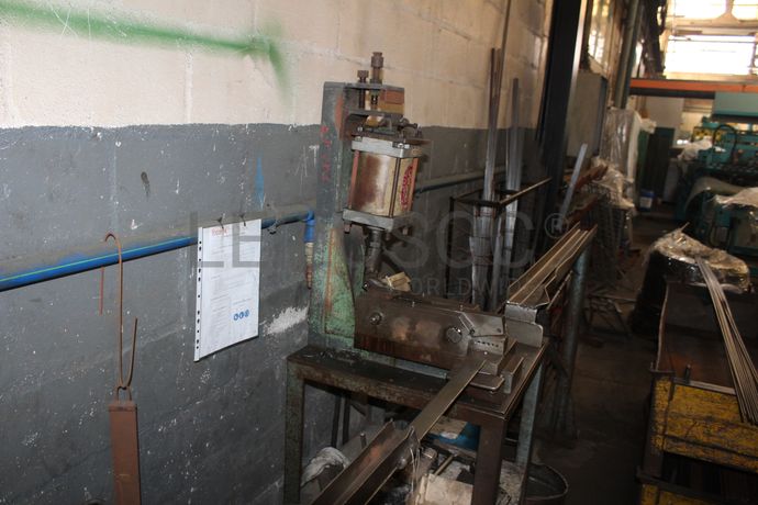 Desenrolador · Quinadeira Pneumática · Máquina de corte · Máquinas de Vincar · Alimentador