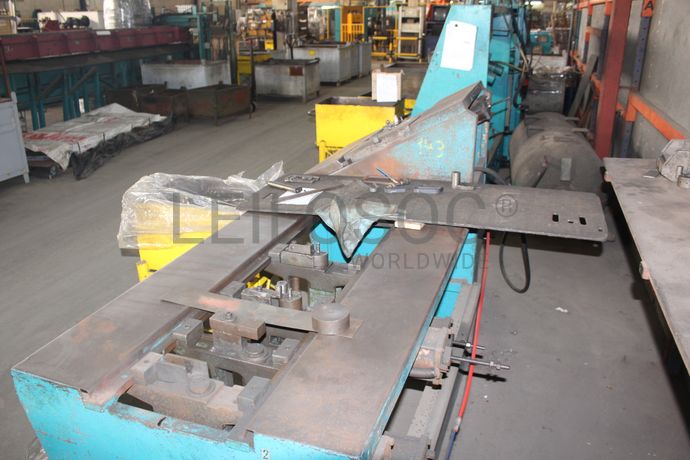 Desenrolador · Quinadeira Pneumática · Máquina de corte · Máquinas de Vincar · Alimentador