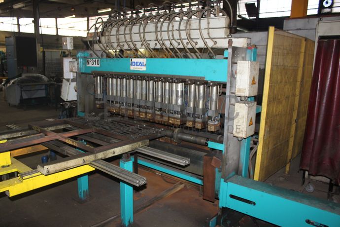 Máquina de Soldar Painéis