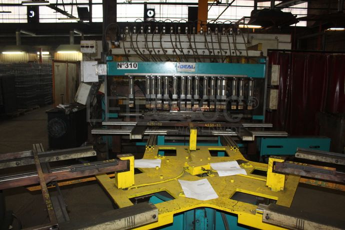 Máquina de Soldar Painéis