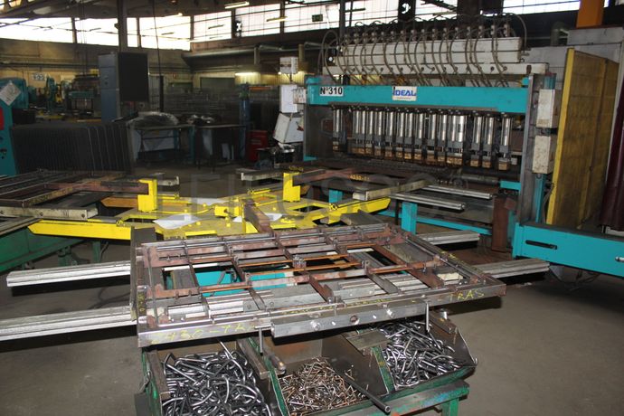 Máquina de Soldar Painéis