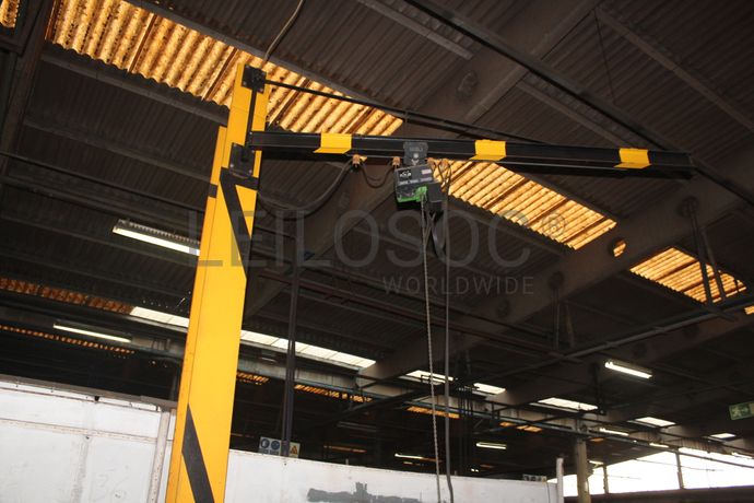 Guincho com Pórtico