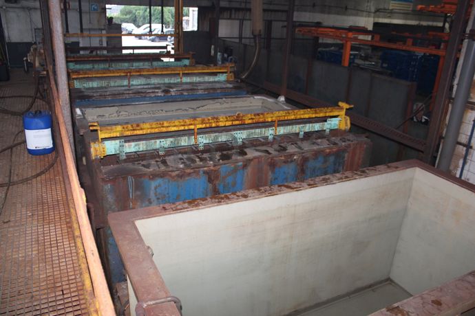 Linha Automática de Zincagem por Suspensão