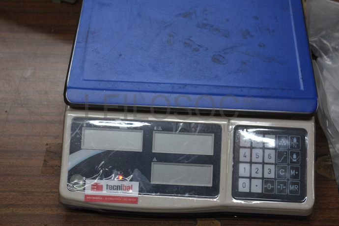 Stock de Peças e Acessórios · Monta Cargas · Porta Paletes · Diversos