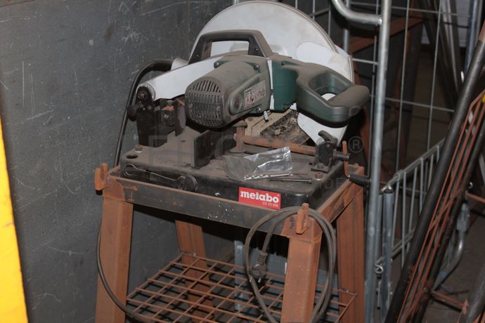 Linha de Desengorduramento · Pórticos com Guinchos · Serra de Disco · Depósito · Caixas Metálicas · Diversos