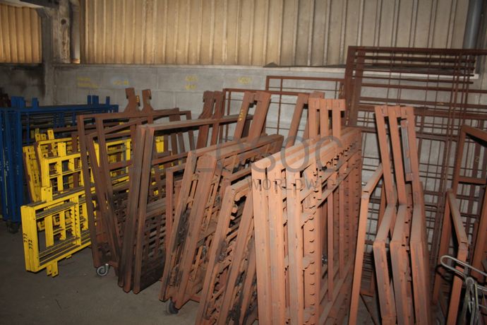 Linha de Desengorduramento · Pórticos com Guinchos · Serra de Disco · Depósito · Caixas Metálicas · Diversos